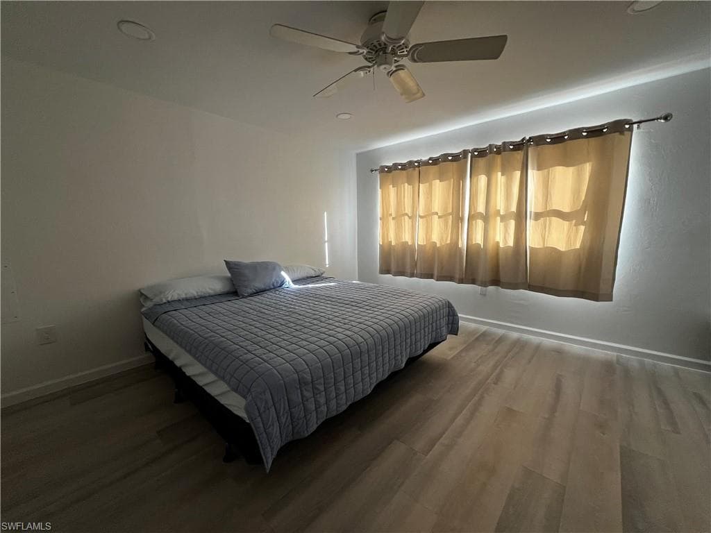 176 Heron Ave, Naples, FL 34108-37