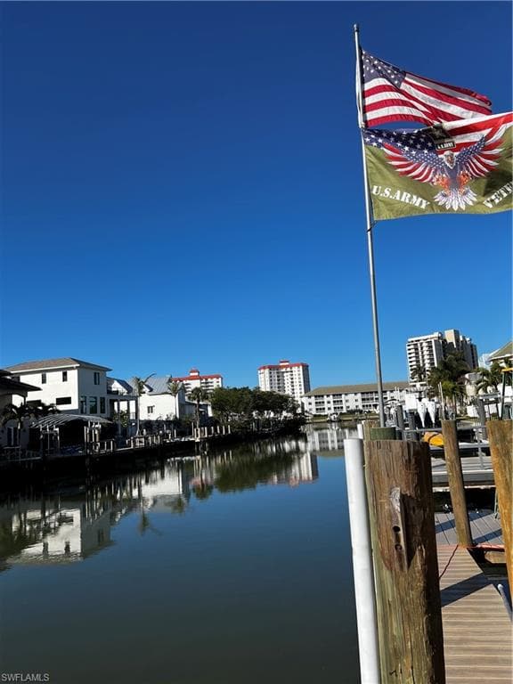 176 Heron Ave, Naples, FL 34108-3