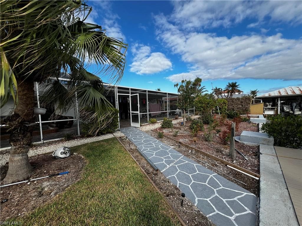 176 Heron Ave, Naples, FL 34108-7