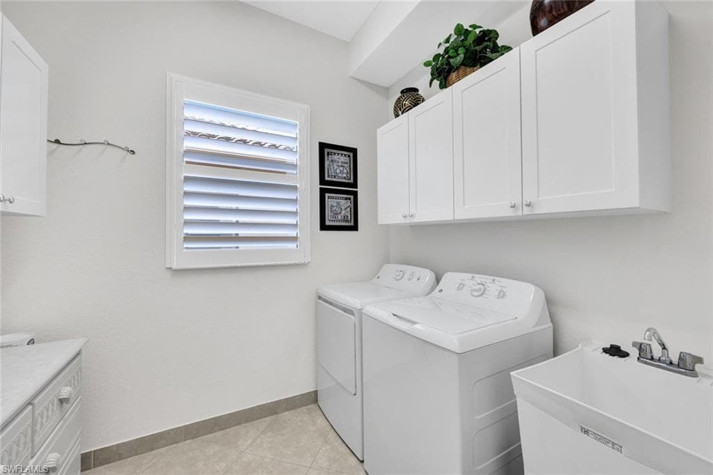 13525 Monticello Blvd, Naples, FL 34109-16