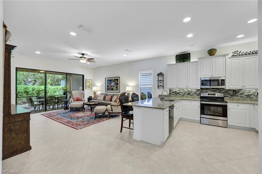 13525 Monticello Blvd, Naples, FL 34109-6