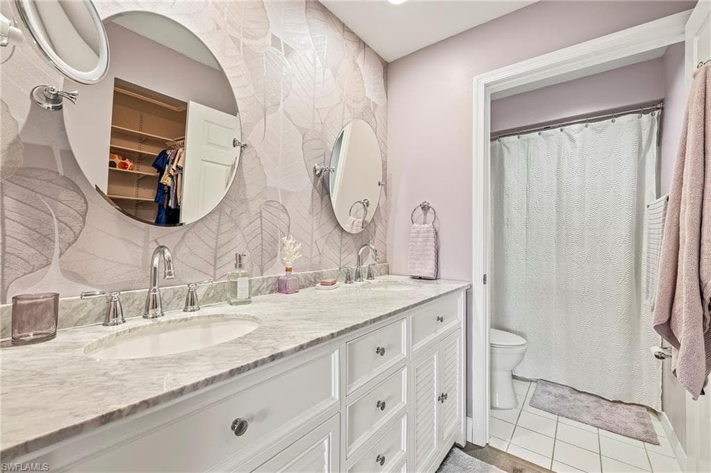648 Mardel Ct 708, Naples, FL 34104-9