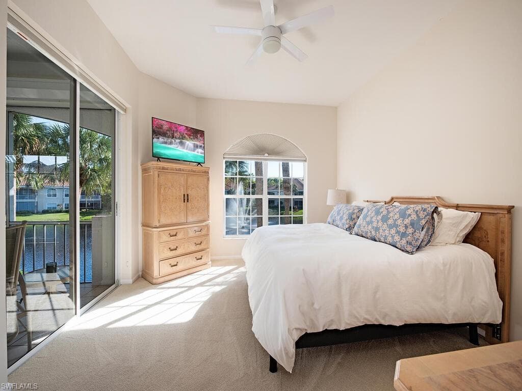 8487 Abbington Cir 1-121, Naples, FL 34108-9