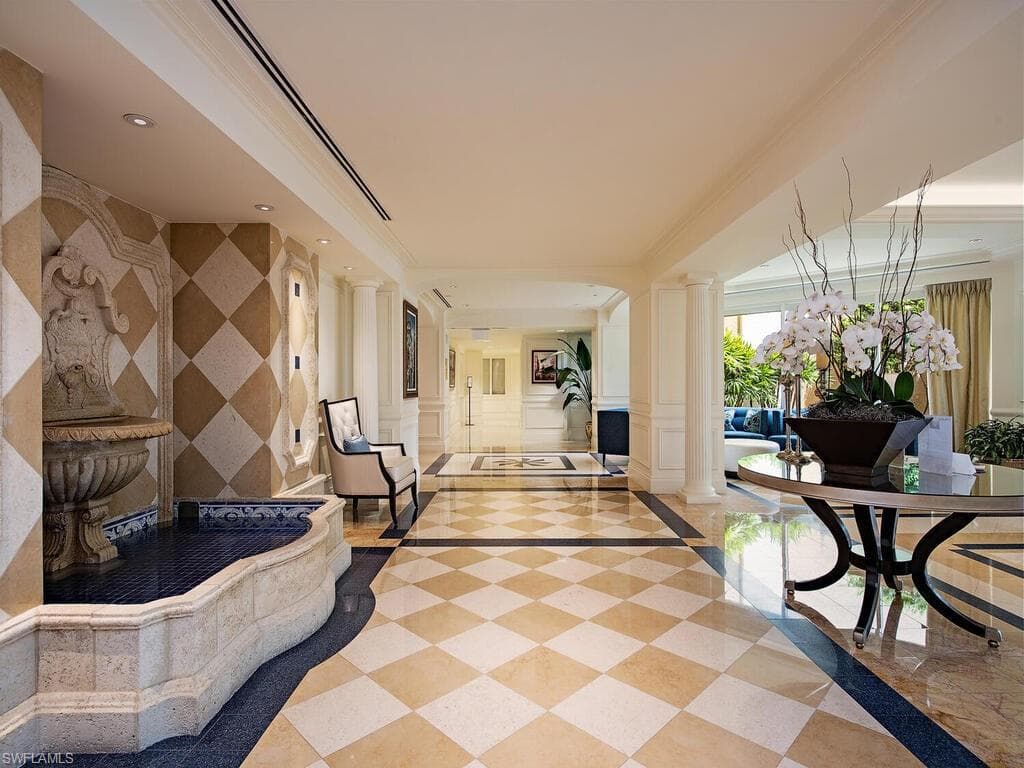 7117 Pelican Bay Blvd 1106, Naples, FL 34108-16