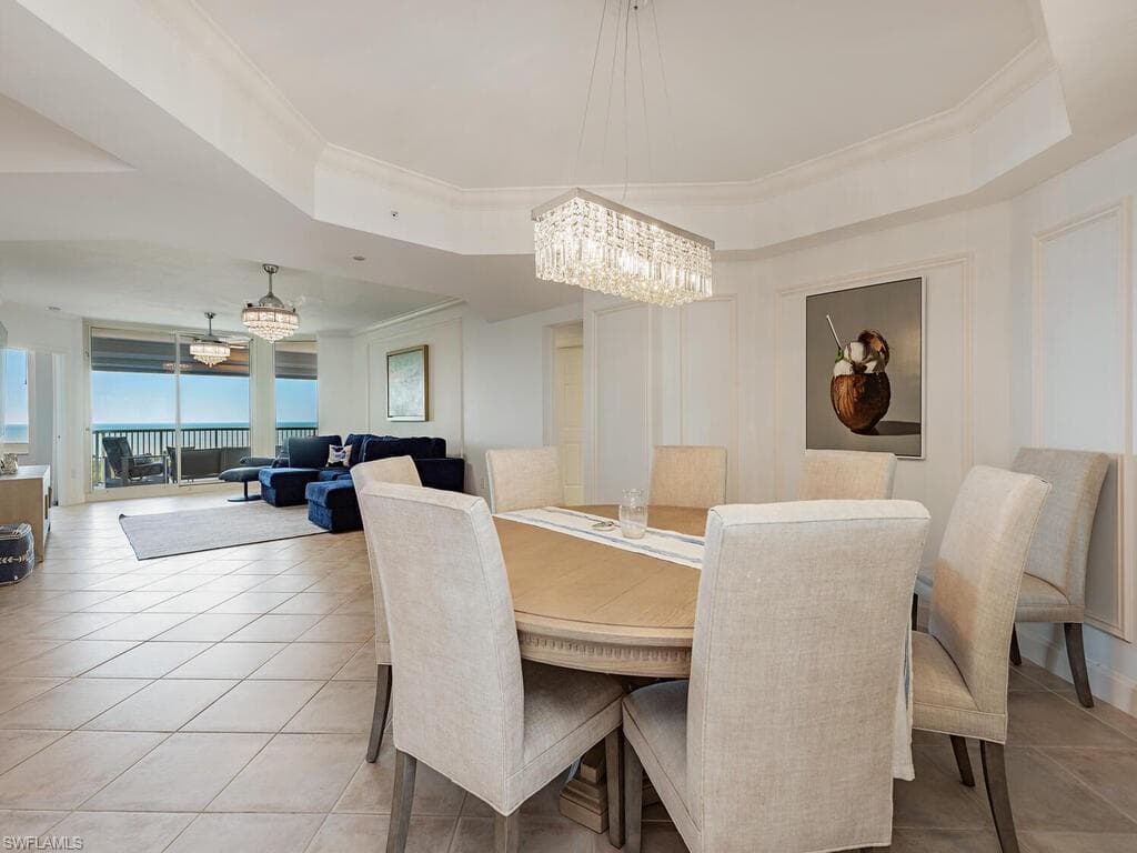 7117 Pelican Bay Blvd 1106, Naples, FL 34108-7