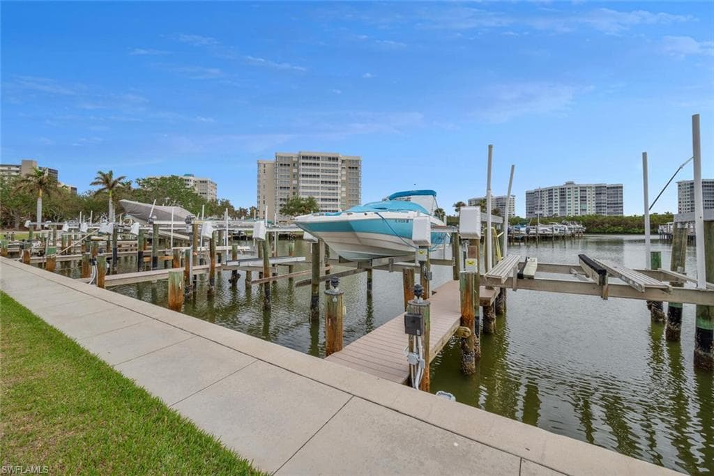 1 Bluebill Ave 401, Naples, FL 34108-14