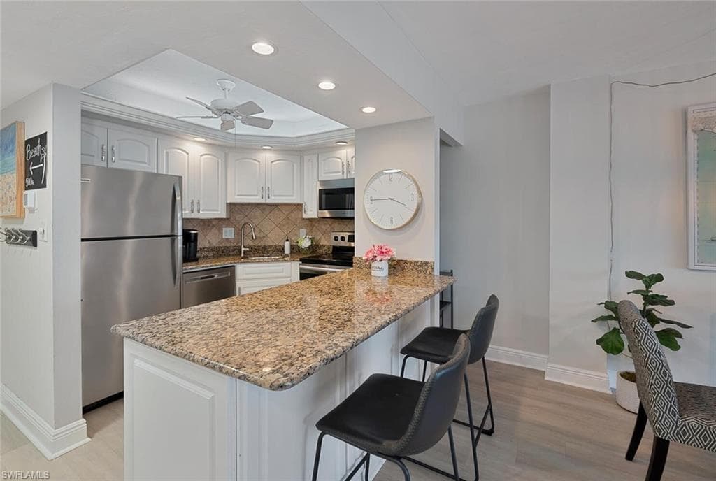 1 Bluebill Ave 401, Naples, FL 34108-4