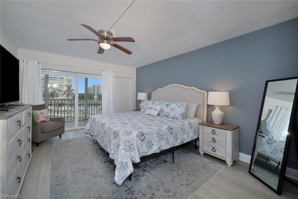 1 Bluebill Ave 401, Naples, FL 34108-7
