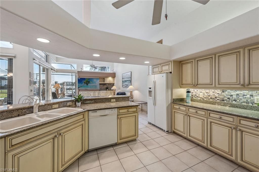 800 Arcadia Ct, Marco Island, FL 34145-14