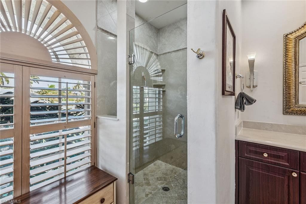 800 Arcadia Ct, Marco Island, FL 34145-22