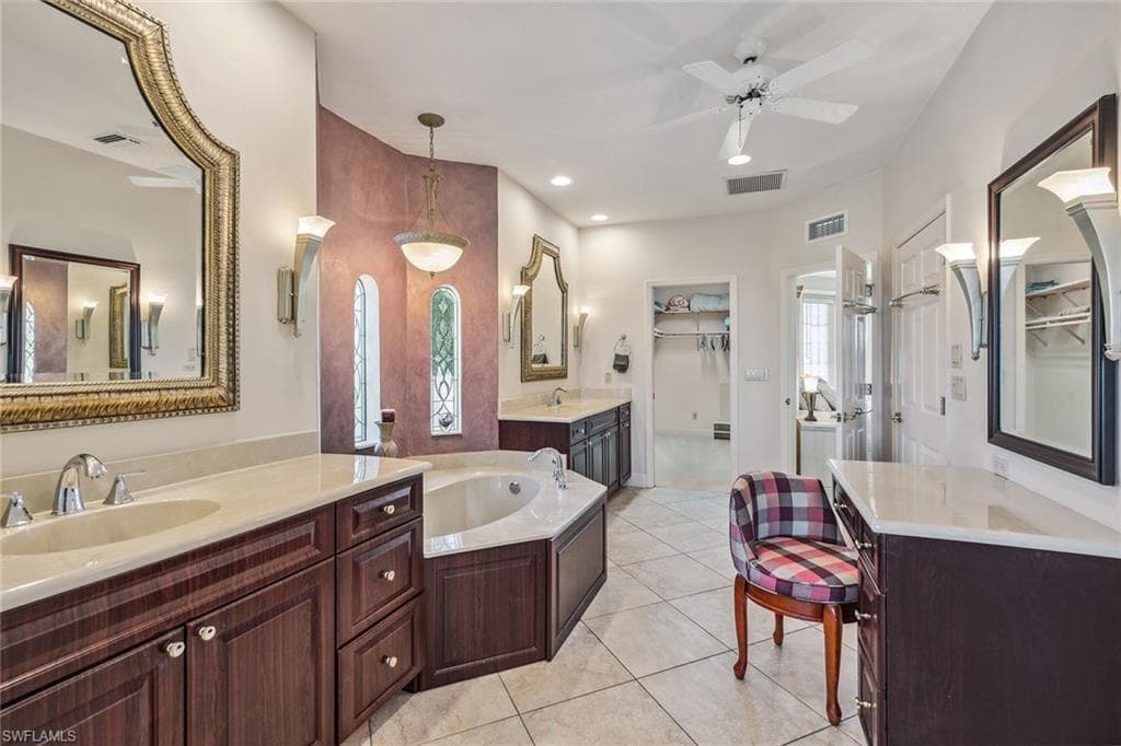 800 Arcadia Ct, Marco Island, FL 34145-23