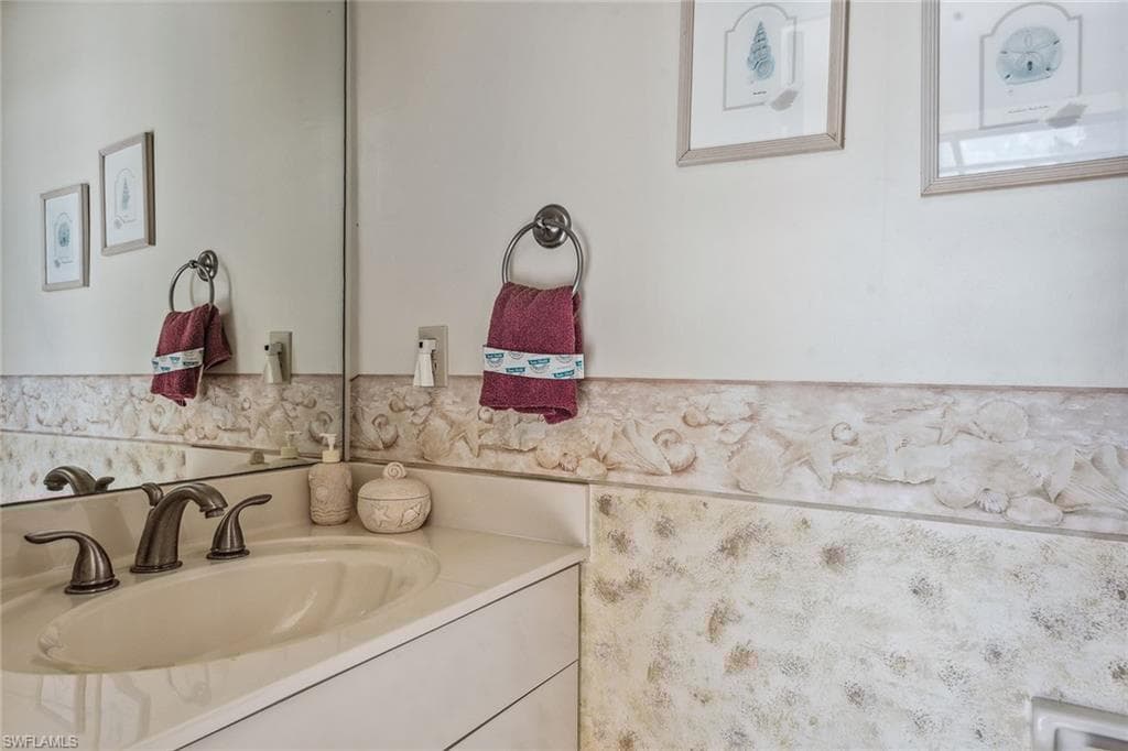 800 Arcadia Ct, Marco Island, FL 34145-29