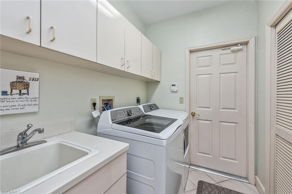 800 Arcadia Ct, Marco Island, FL 34145-31