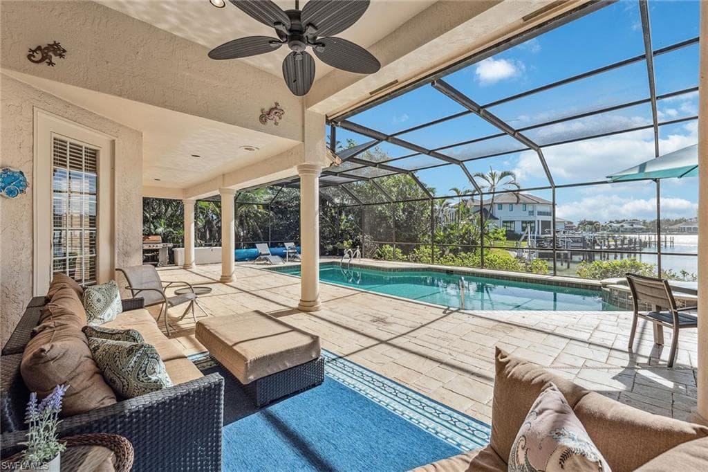 800 Arcadia Ct, Marco Island, FL 34145-32