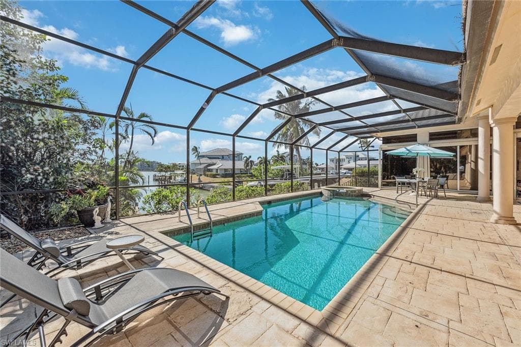 800 Arcadia Ct, Marco Island, FL 34145-34