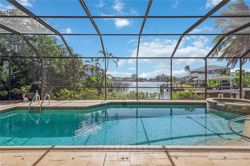 800 Arcadia Ct, Marco Island, FL 34145-35