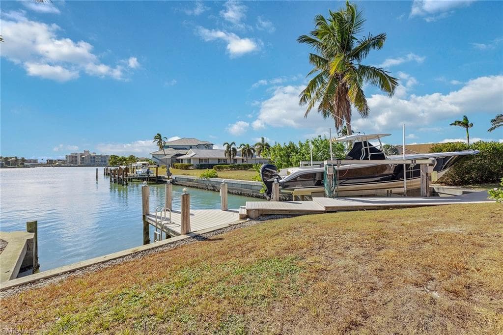 800 Arcadia Ct, Marco Island, FL 34145-41