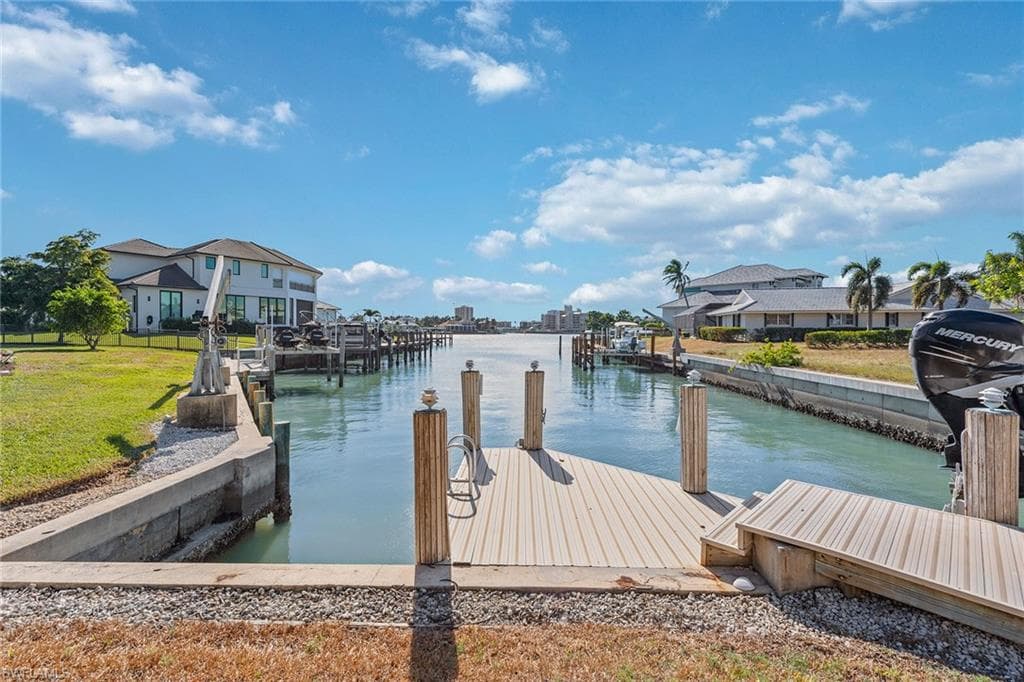 800 Arcadia Ct, Marco Island, FL 34145-43