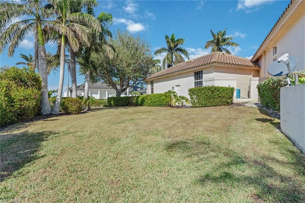 800 Arcadia Ct, Marco Island, FL 34145-46