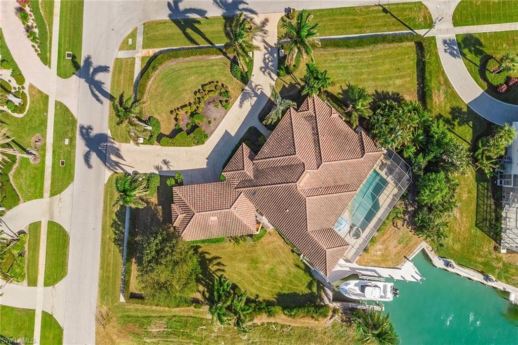 800 Arcadia Ct, Marco Island, FL 34145-4