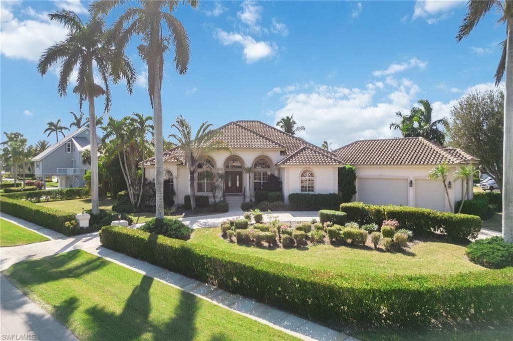 800 Arcadia Ct, Marco Island, FL 34145-51