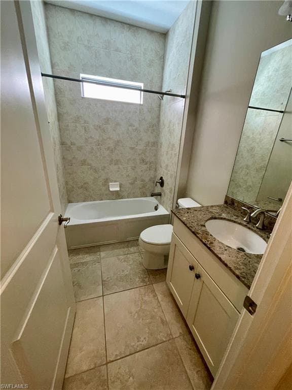 1351 Kendari Ter, Naples, FL 34113-17