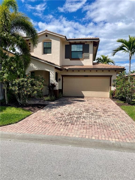 1351 Kendari Ter, Naples, FL 34113-2