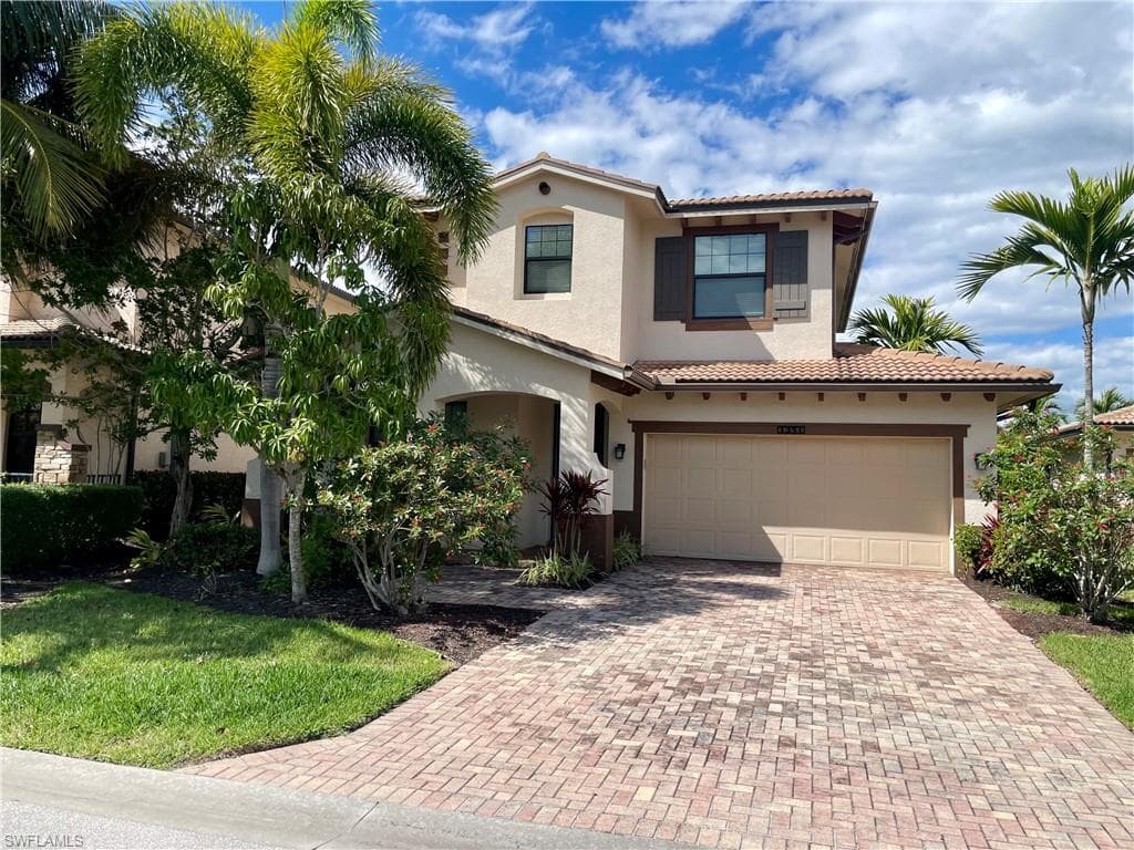 1351 Kendari Ter, Naples, FL 34113-3