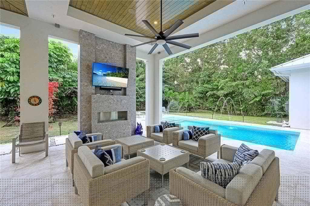 720 Orchid Dr, Naples, FL 34102-29