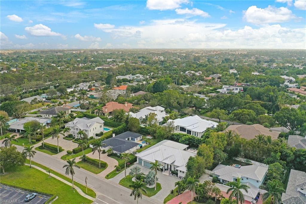 720 Orchid Dr, Naples, FL 34102-40