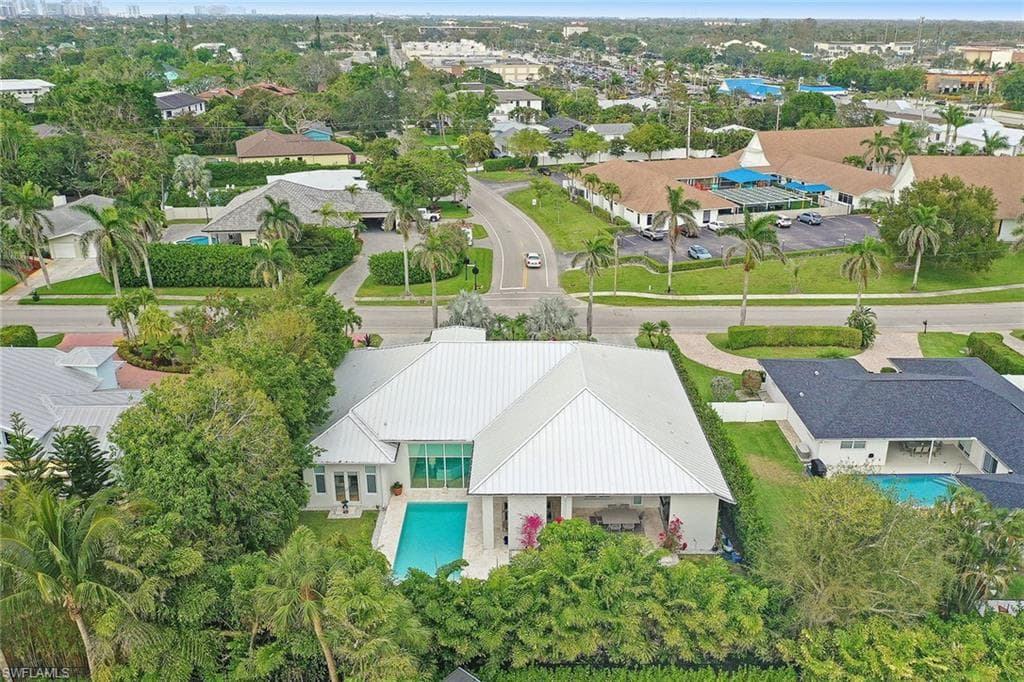 720 Orchid Dr, Naples, FL 34102-43