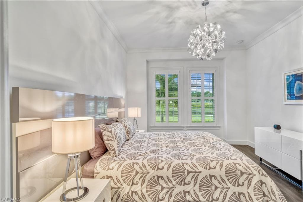 6399 Warwick Ave, Naples, FL 34113-24
