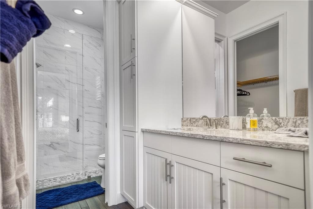 6399 Warwick Ave, Naples, FL 34113-25
