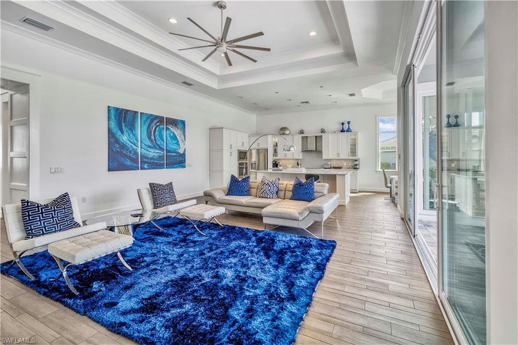 6399 Warwick Ave, Naples, FL 34113-7