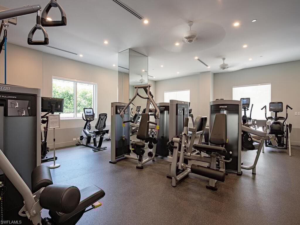 8960 Bay Colony Dr 1502, Naples, FL 34108-26