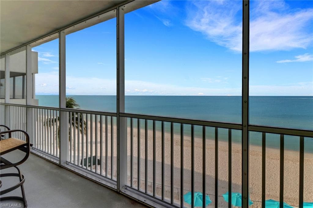 1977 Gulf Shore Blvd N 503, Naples, FL 34102-24