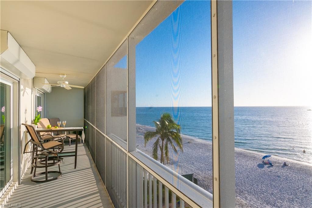 1977 Gulf Shore Blvd N 503, Naples, FL 34102-1