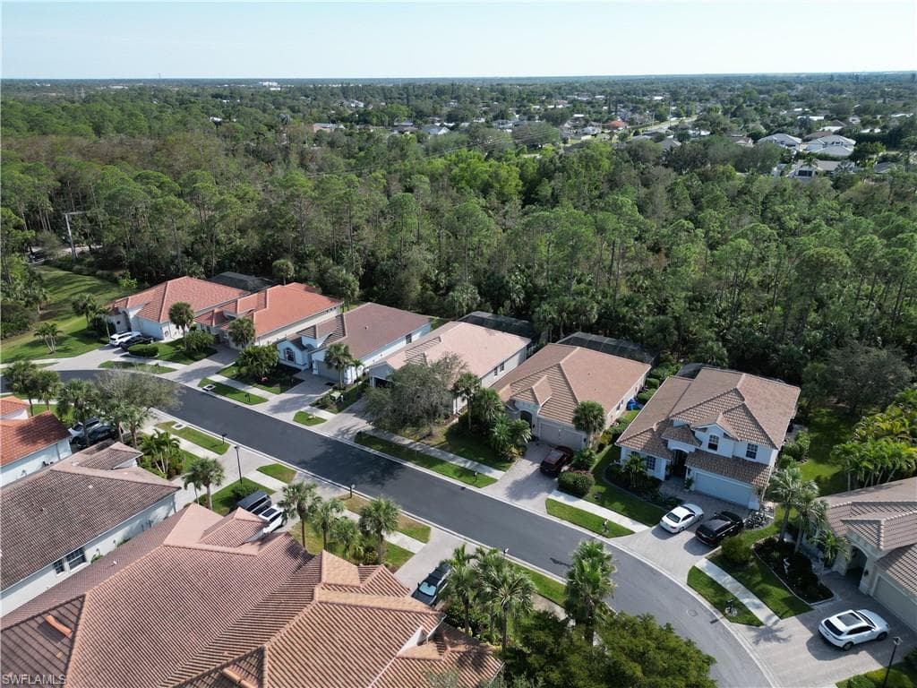 16144 Parque Ln, Naples, FL 34110-3