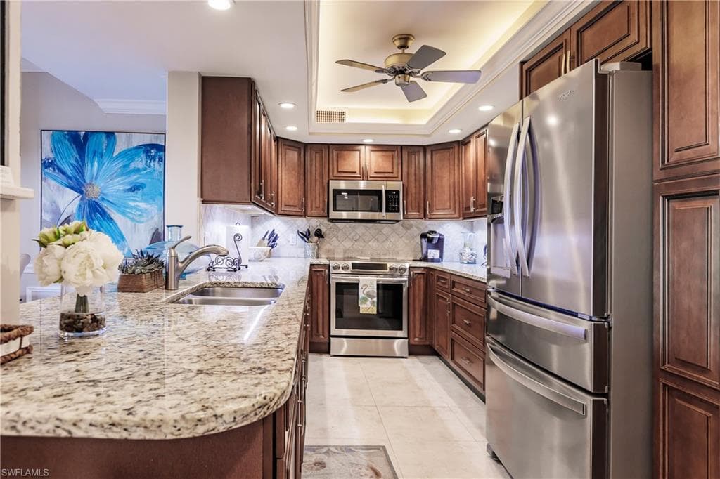 17 Bluebill Ave 1005, Naples, FL 34108-11