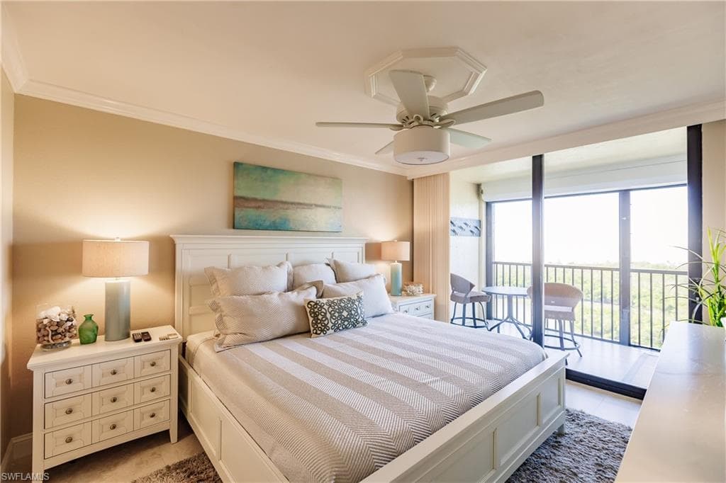 17 Bluebill Ave 1005, Naples, FL 34108-15