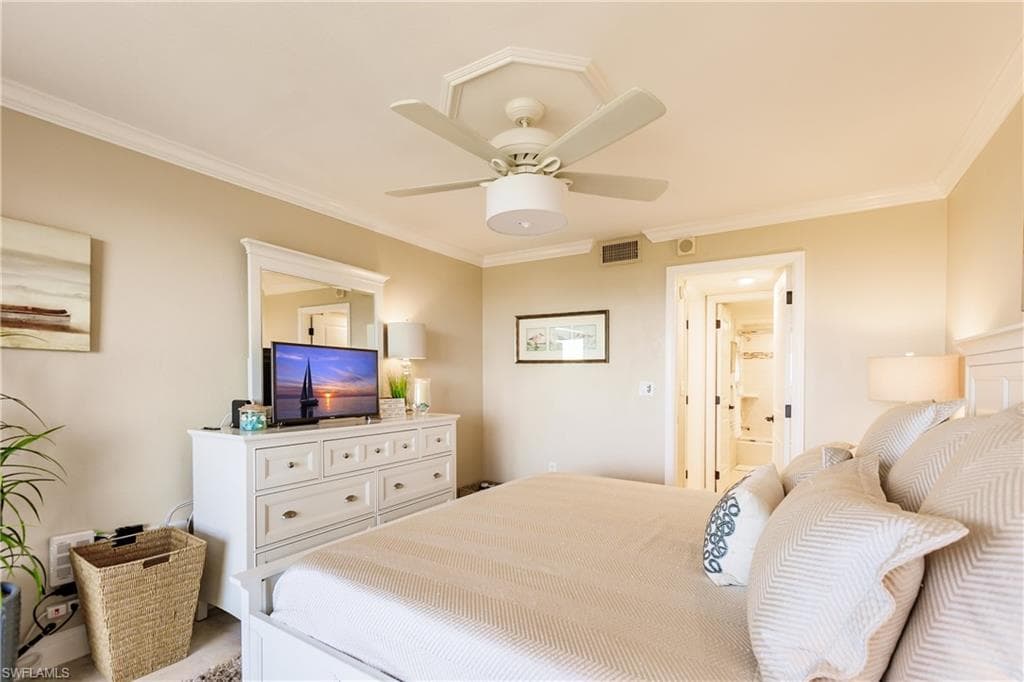 17 Bluebill Ave 1005, Naples, FL 34108-17