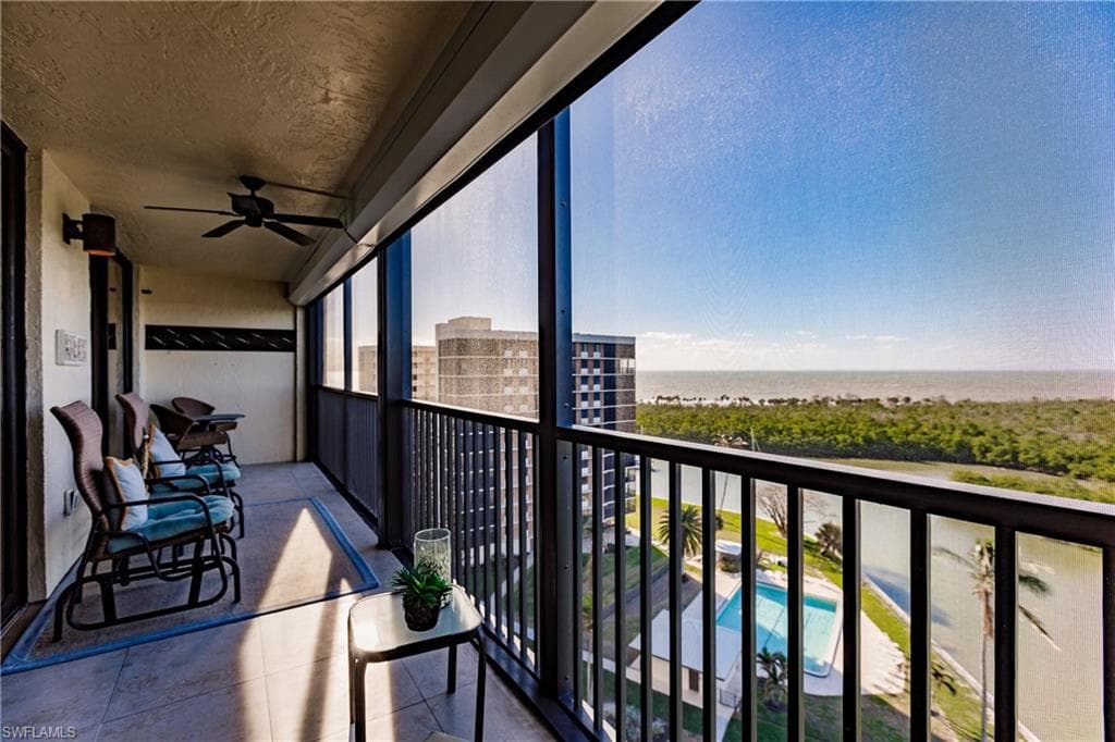 17 Bluebill Ave 1005, Naples, FL 34108-24