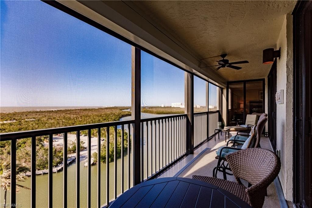 17 Bluebill Ave 1005, Naples, FL 34108-27