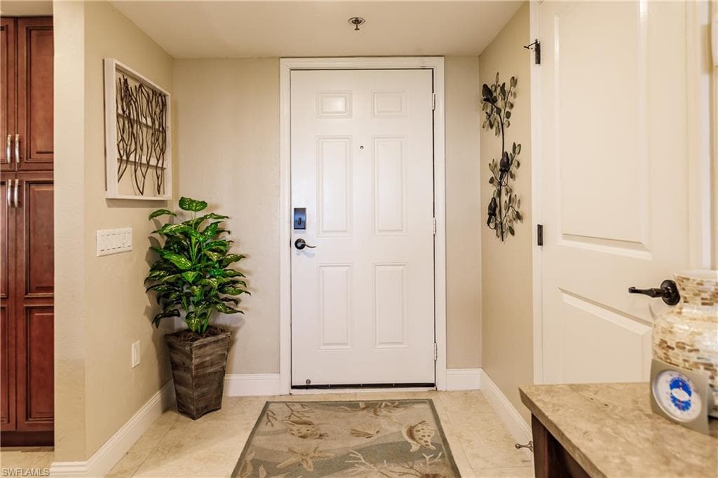 17 Bluebill Ave 1005, Naples, FL 34108-6