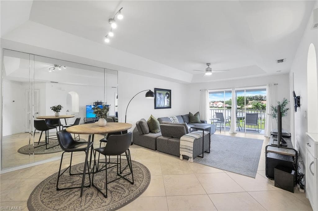505 Mardel Dr 112, Naples, FL 34104-10