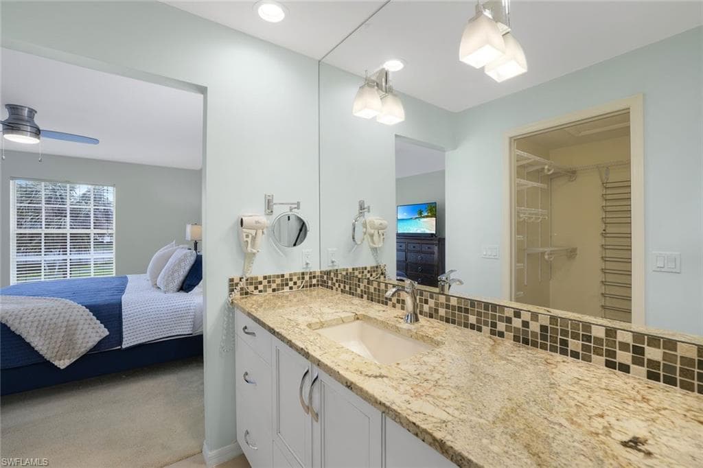 505 Mardel Dr 112, Naples, FL 34104-15