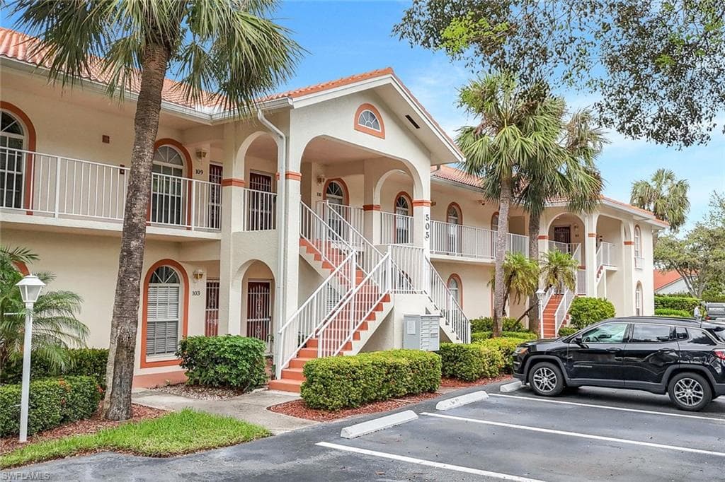 505 Mardel Dr 112, Naples, FL 34104-3