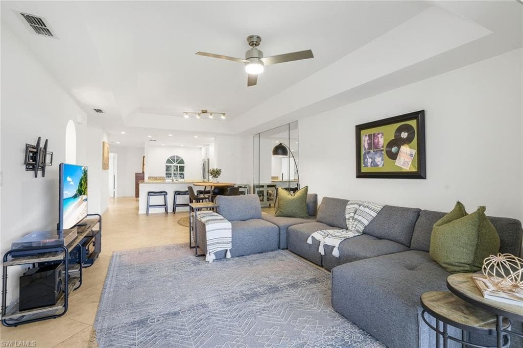 505 Mardel Dr 112, Naples, FL 34104-5