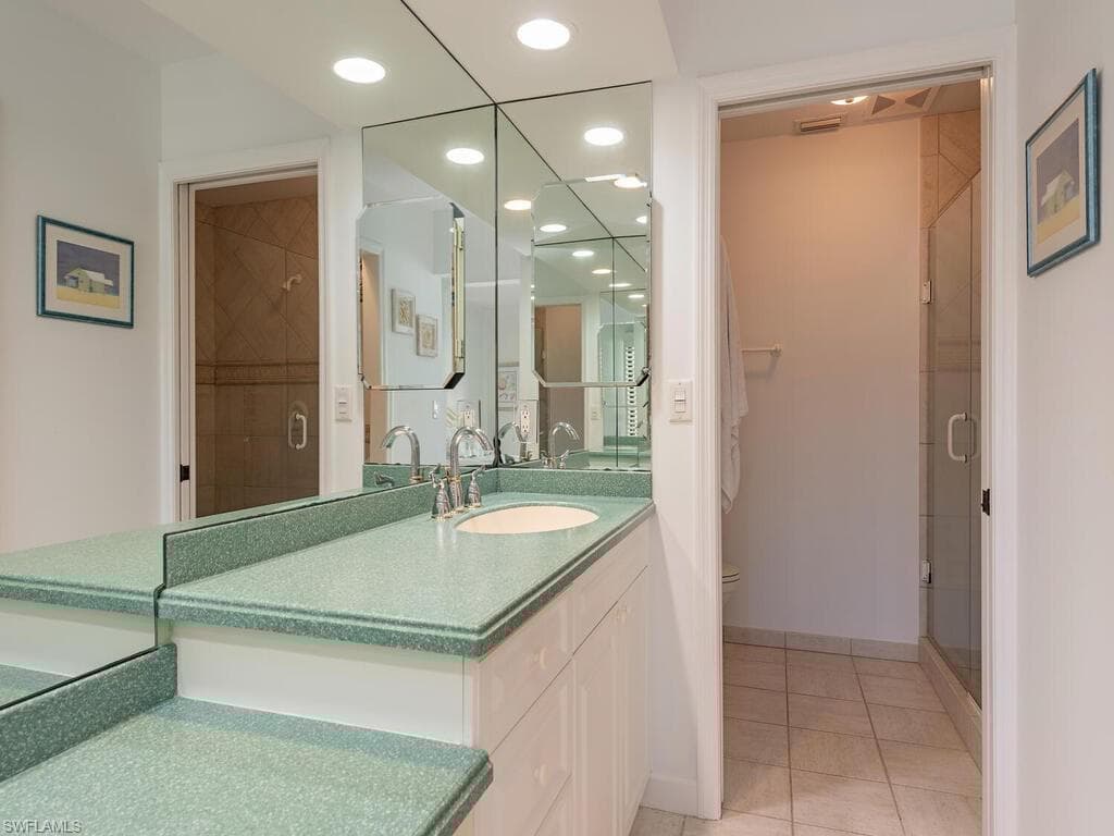 1020 6th St S 1020, Naples, FL 34102-9