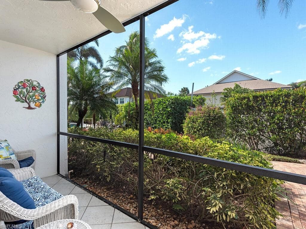 1020 6th St S 1020, Naples, FL 34102-3